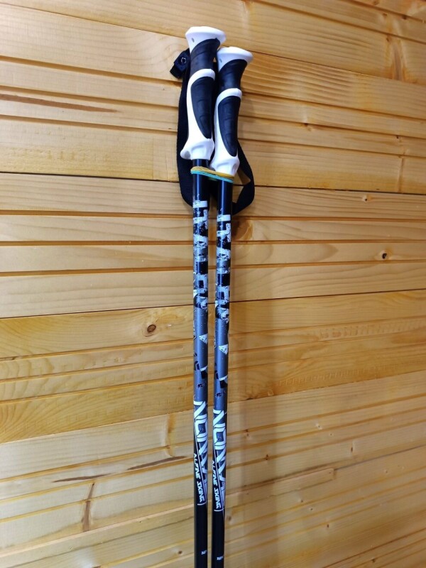 NOVÉ PALICE ITALBASTONI NOMAD BLACK-WHITE 120CM
